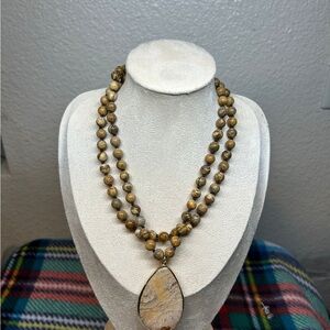 Chic Earthy Beaded Necklace